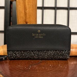 Kate Spade Designer Black Glitter Large Wallet EUC Gold Zipper